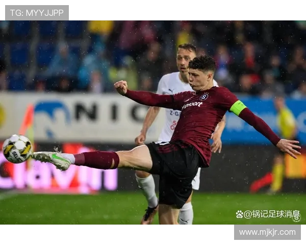 菲利普·库蒂尼奥状态回暖,助力球队争夺联赛冠军展望 菲利普·库蒂尼奥状态回暖,助力球队争夺联赛冠军展望